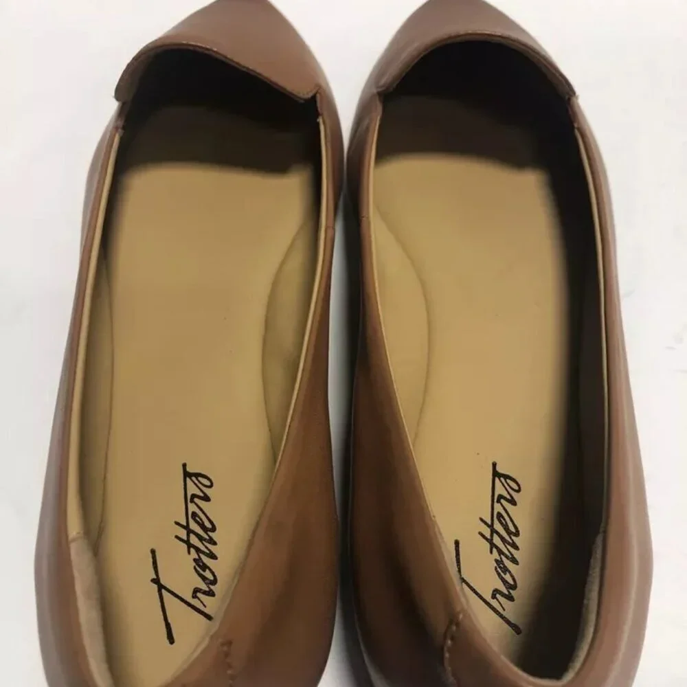 Trotters Women’s Harlowe, Slip-On Loafers, Size 10M